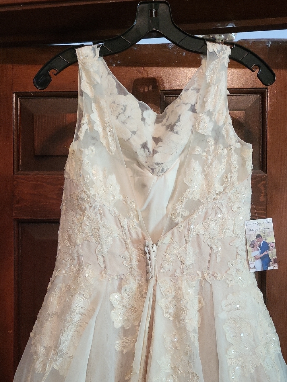 Oleg Cassini Cream Lace Bridal Gown - Picture 9 of 13